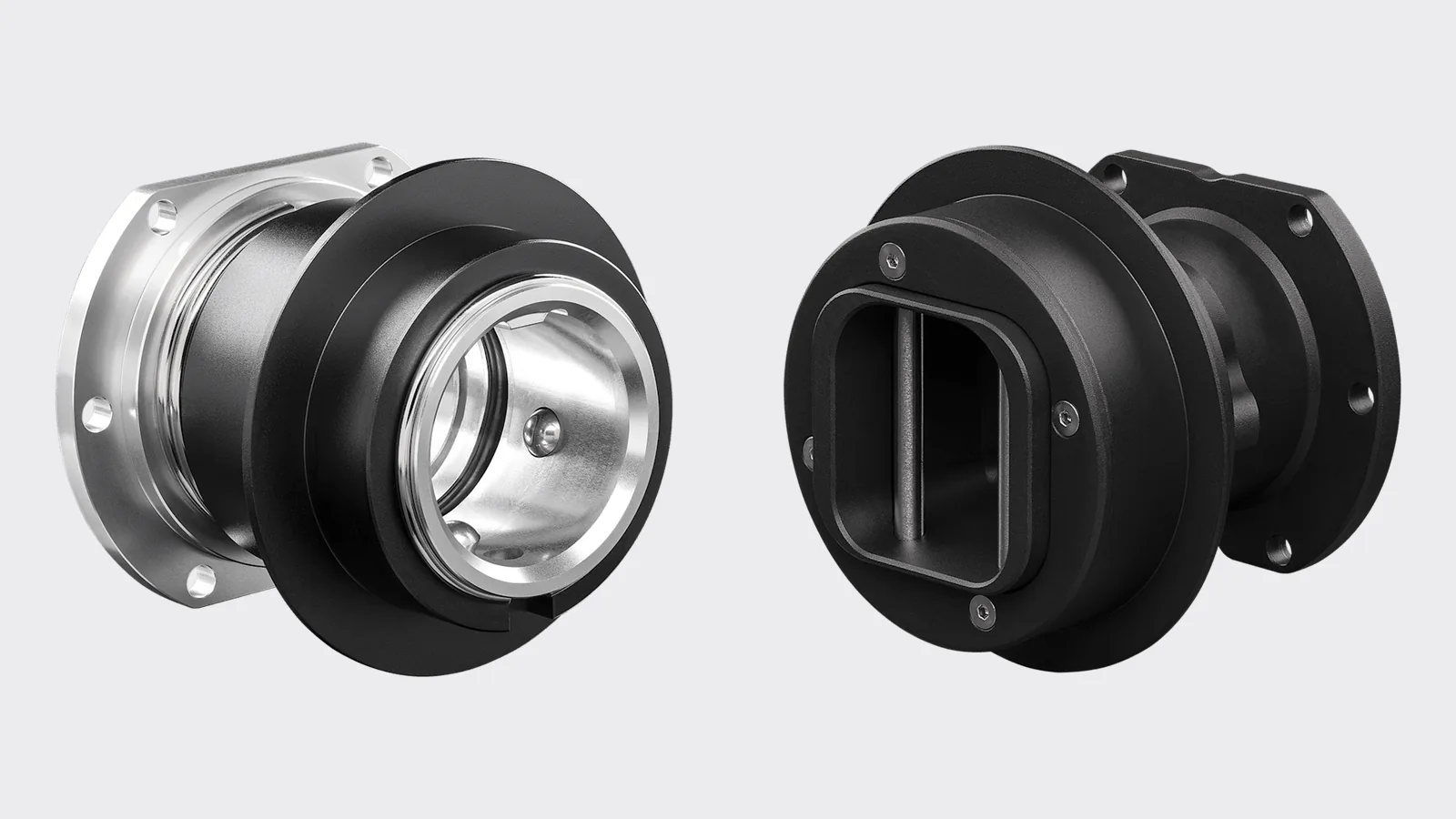 Le QR1, avec son alésage rond et ses billes, face au QR2, carré et effilé, avec ses tiges. Les deux ne se mélangent pas. Visuels Fanatec.