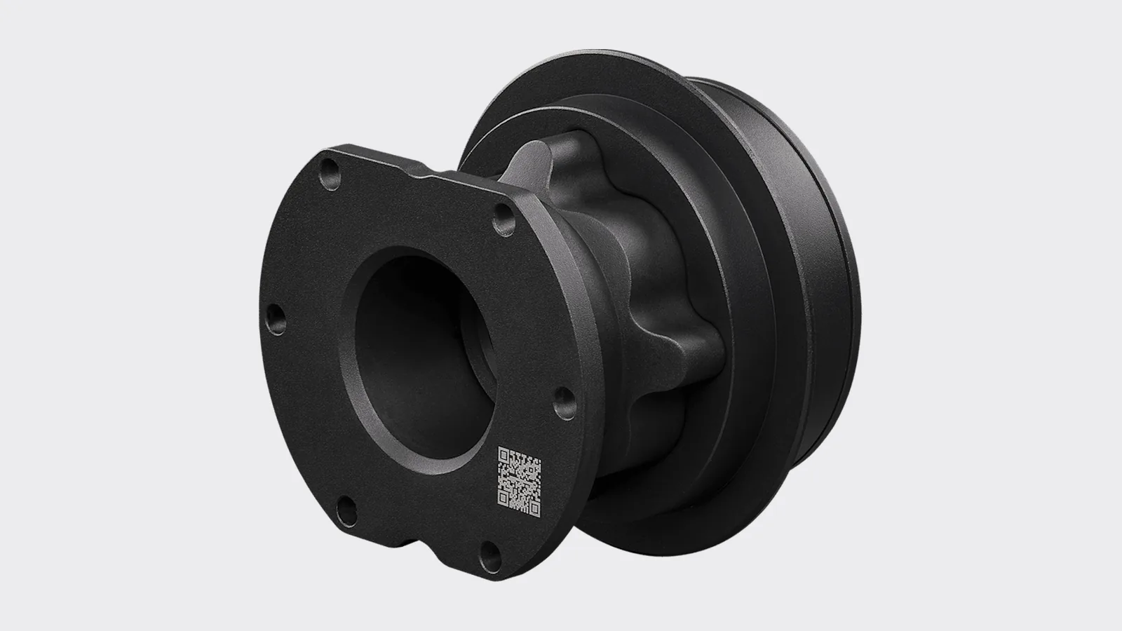 Le QR code fait partie du produit : Fanatec le montre sur ses propres visuels du QR2, marqué sur la platine. Visuel Fanatec.