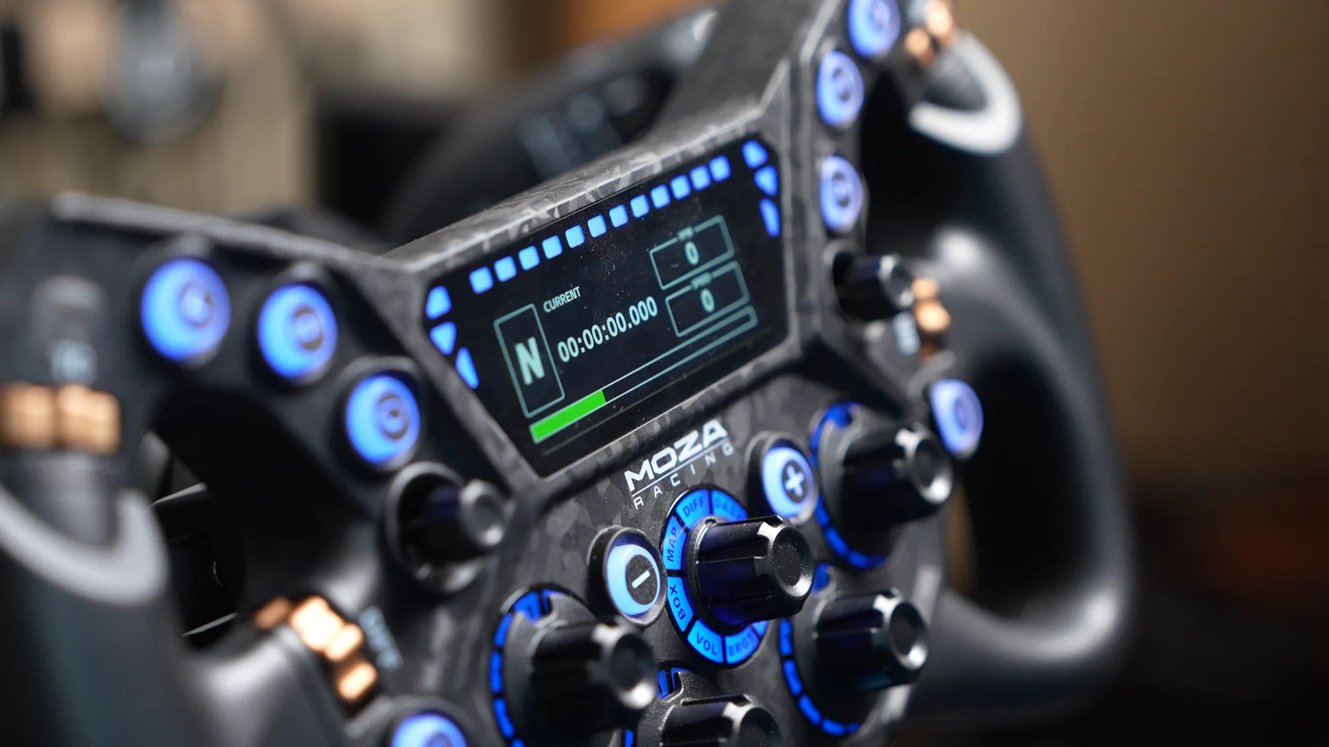 En bleu, boutons RGB assortis