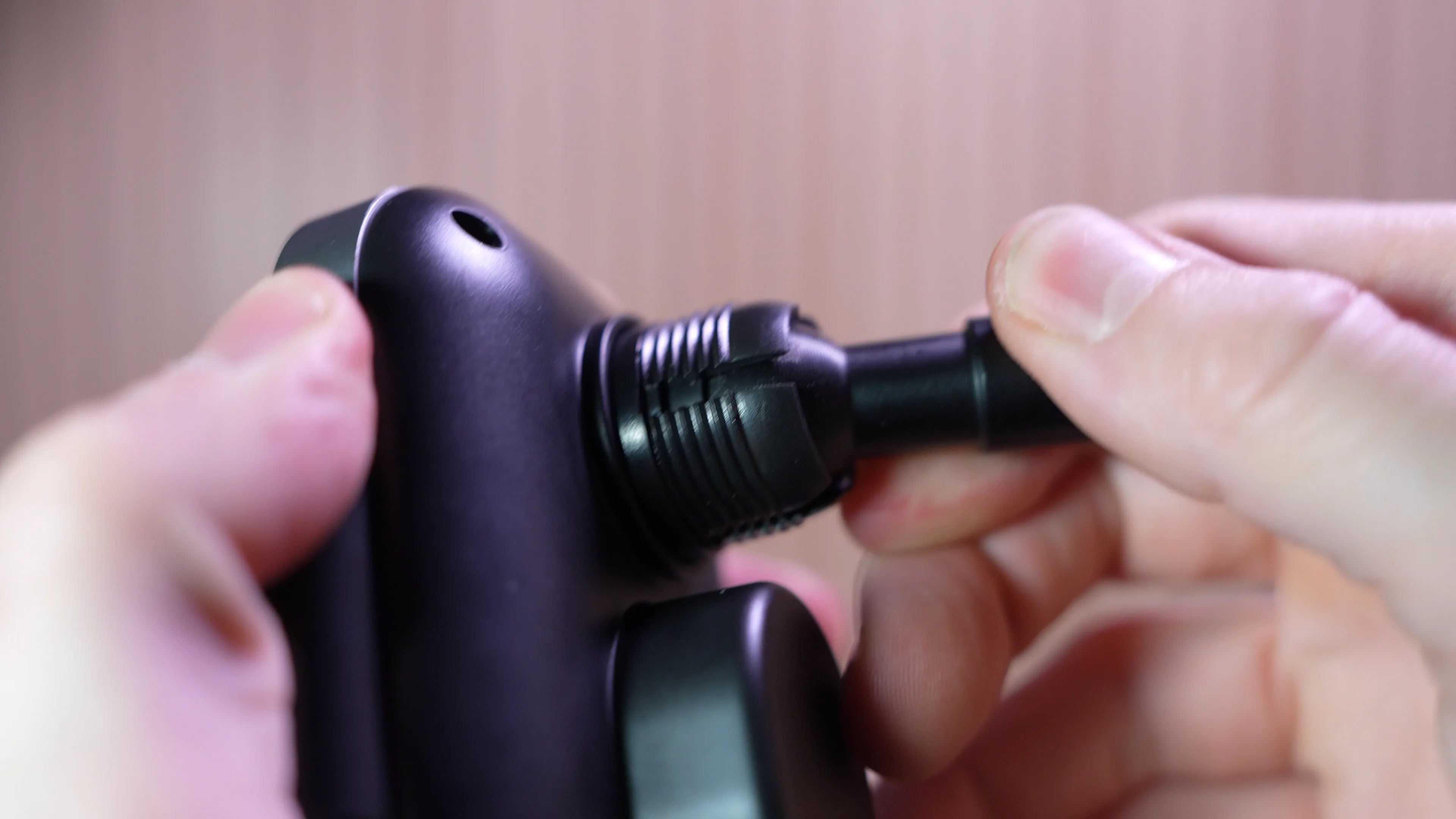 Montage arrière du PitPower AutoGrip, boule plastique et système de fixation