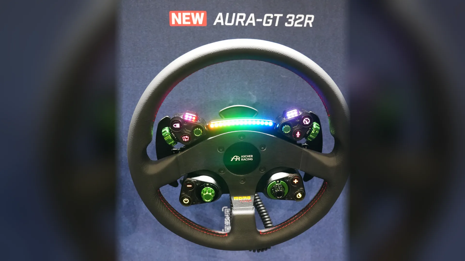 L'AURA GT 32R d'Ascher Racing, la version à jante ronde. Premier volant de la marque compatible Simucube Link, attendu début 2027.