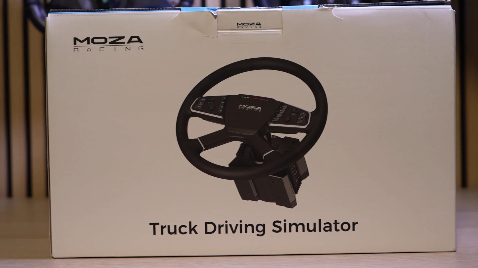 Le packaging du MOZA Truck Driving Simulator