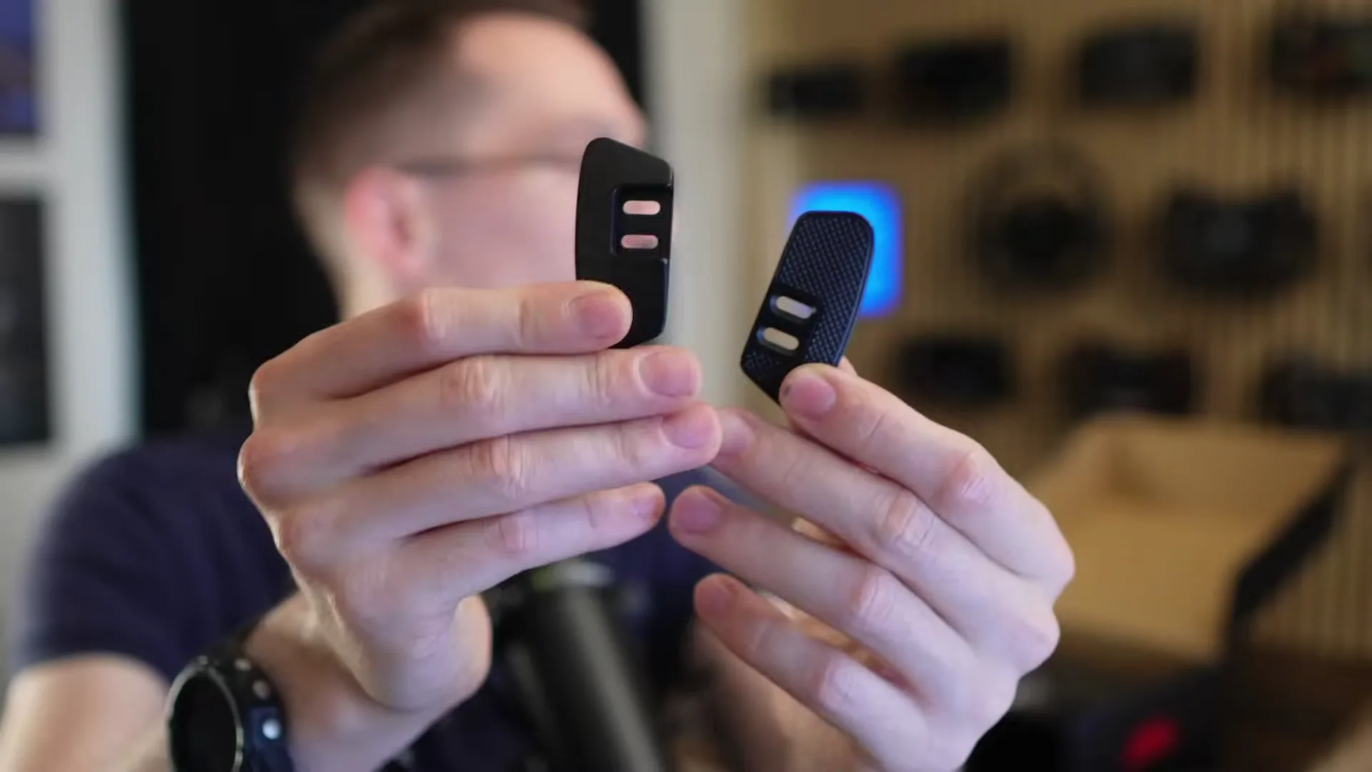 Ce qui m'intéressait le plus, c'est celle de gauche : une palette en métal, un peu incurvée. L'amélioration que j'attendais depuis mon ancien GT Neo.