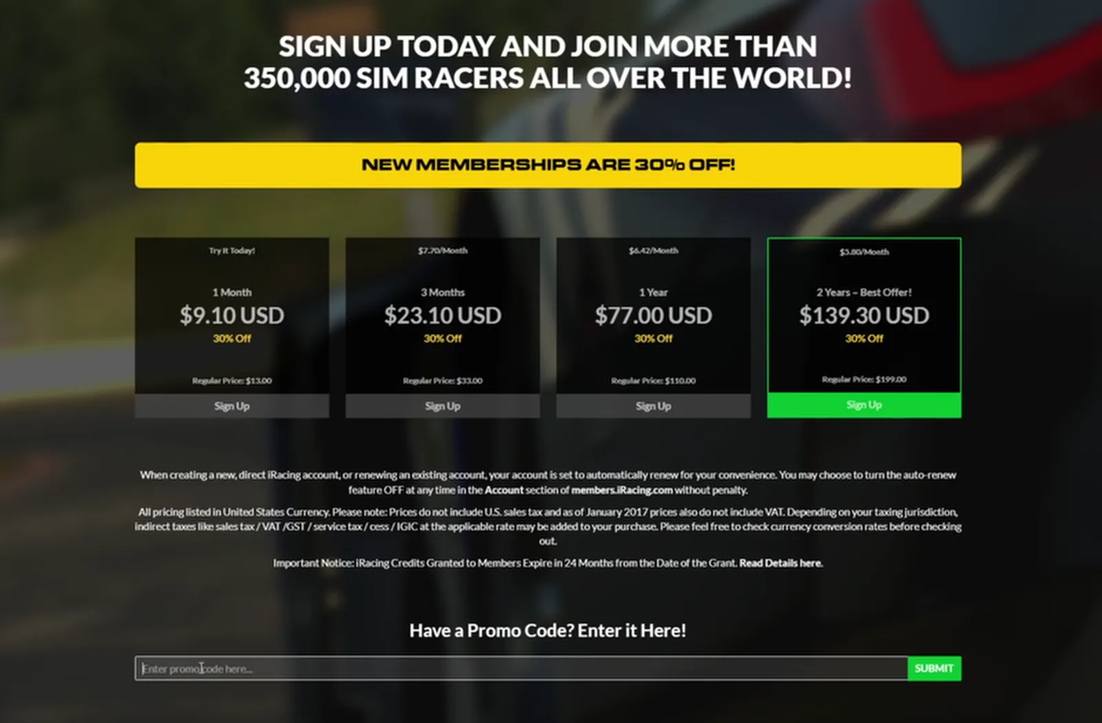 La case du code est tout en bas de la page d'abonnement. Sur cette capture de mai, l'année valait 110 $ hors promotion ; le 28 septembre, iRacing en demandait 124,50 $.