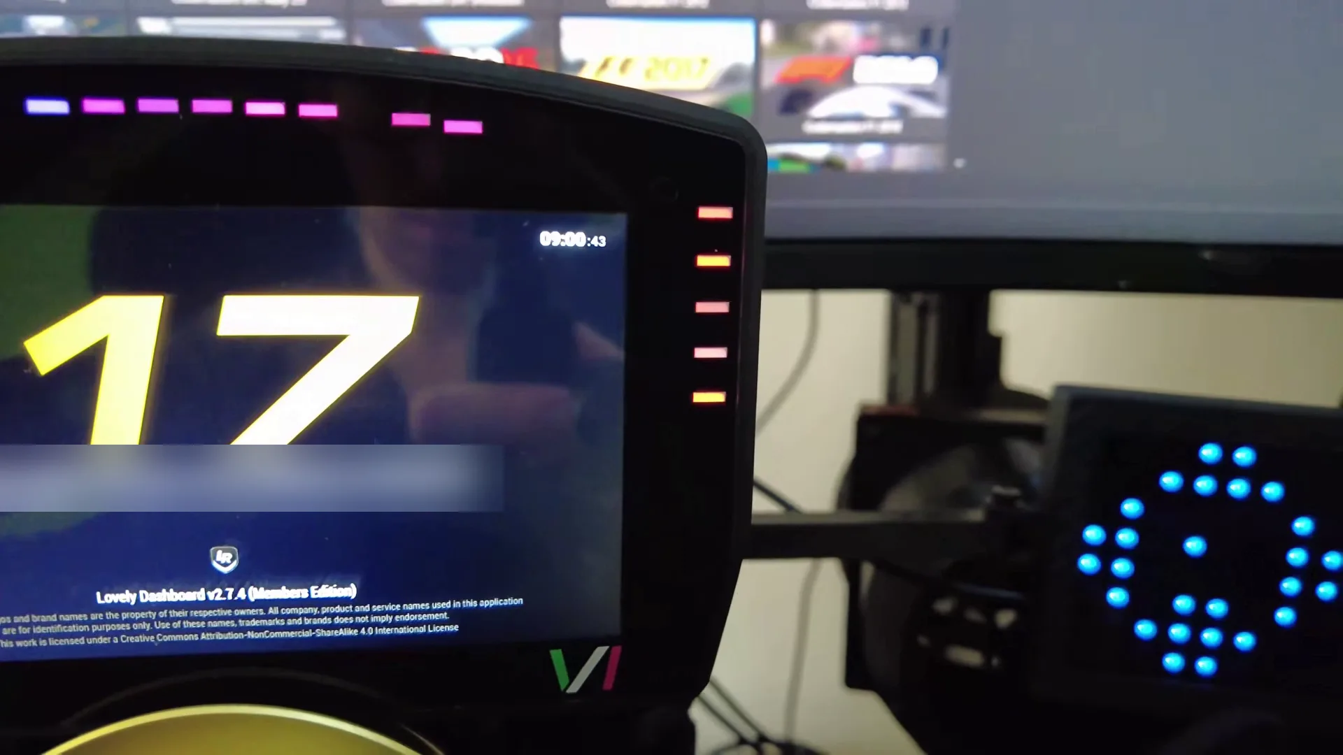 Le Lovely Dashboard sur mon B5-DDU de Velocitas Imperium : c'est lui que je plébiscite, et c'est pour les dashboards que j'ai découvert SimHub.
