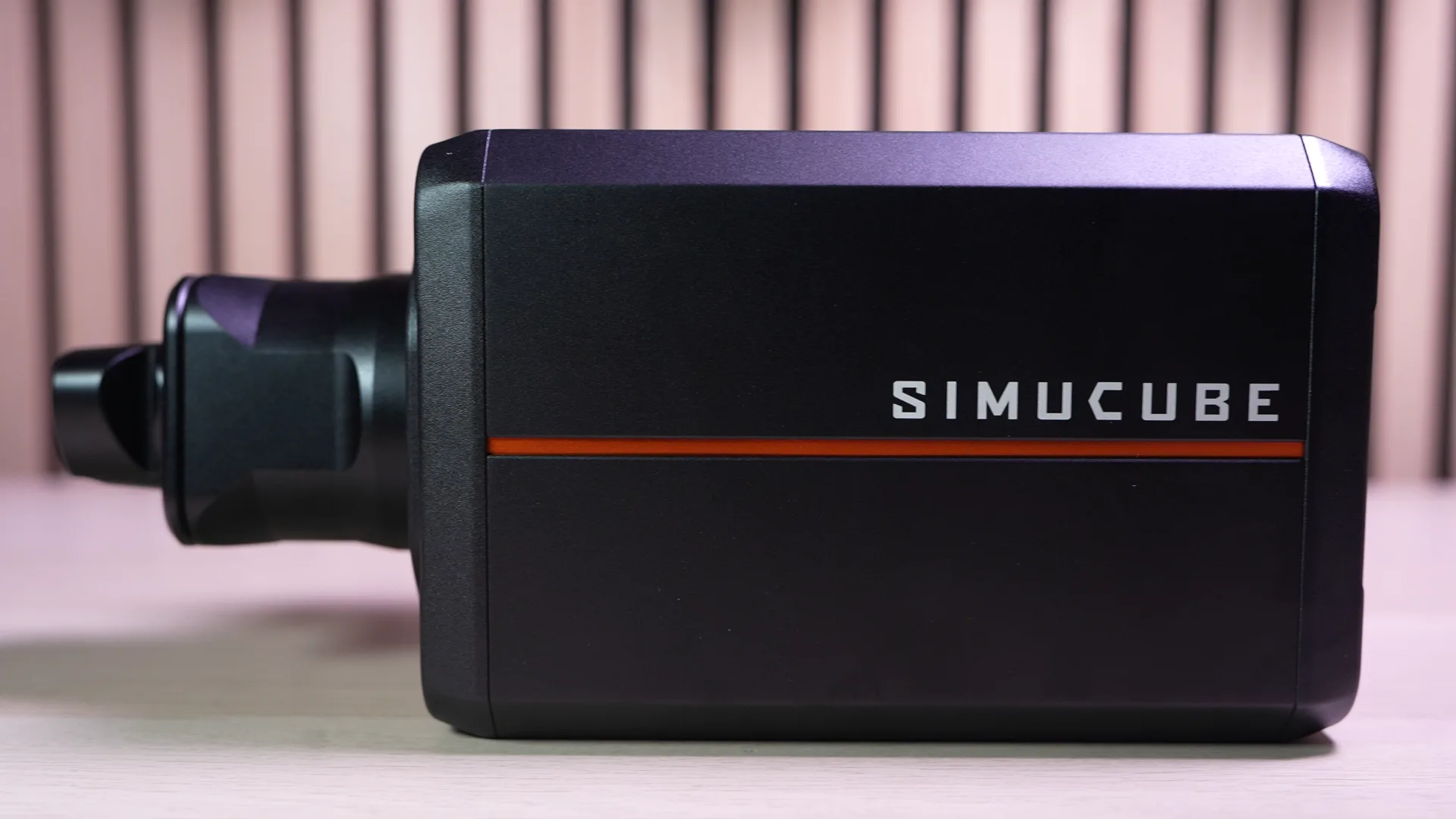 La SC3 Pro avec son liseré orange signature
