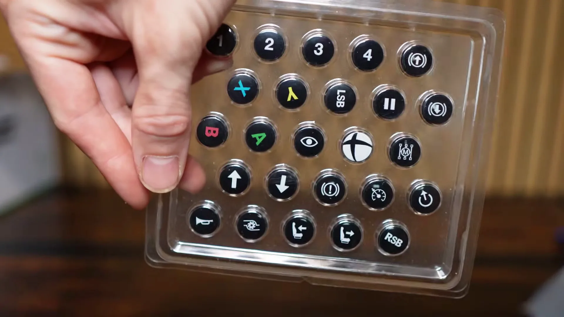 Le set de caps fourni : de quoi personnaliser les boutons sans coller un seul sticker, et revenir en arrière quand on veut.