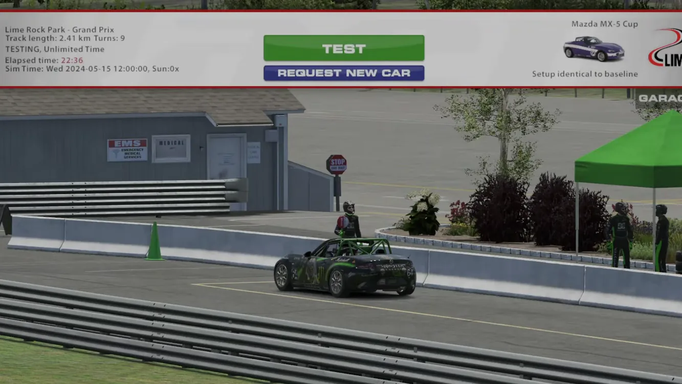 Un Test Drive, c'est la piste pour moi tout seul, sans limite de temps. Lime Rock Park, 2,41 km et 9 virages : le premier tour se fait doucement.