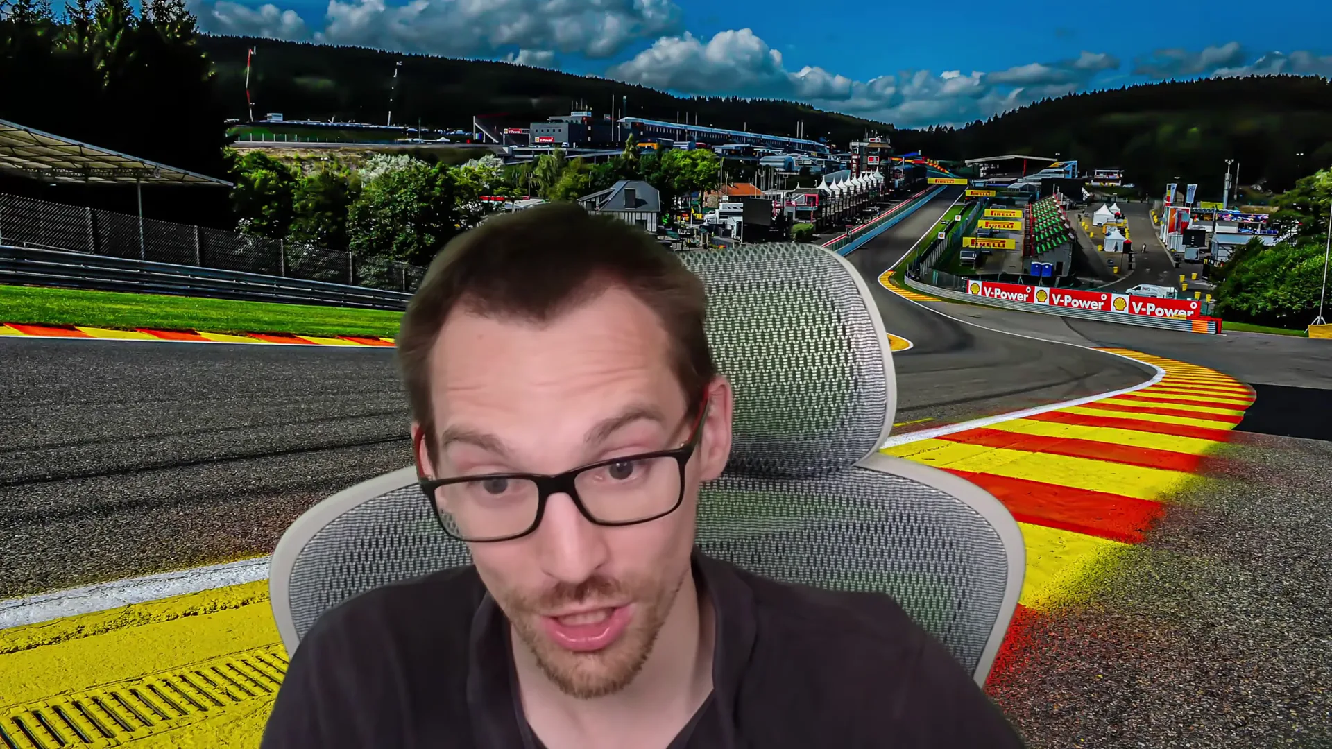 Un nouveau volant ? Pas vraiment, mais il y avait bien du nouveau chez Fanatec, et ça valait une vidéo.