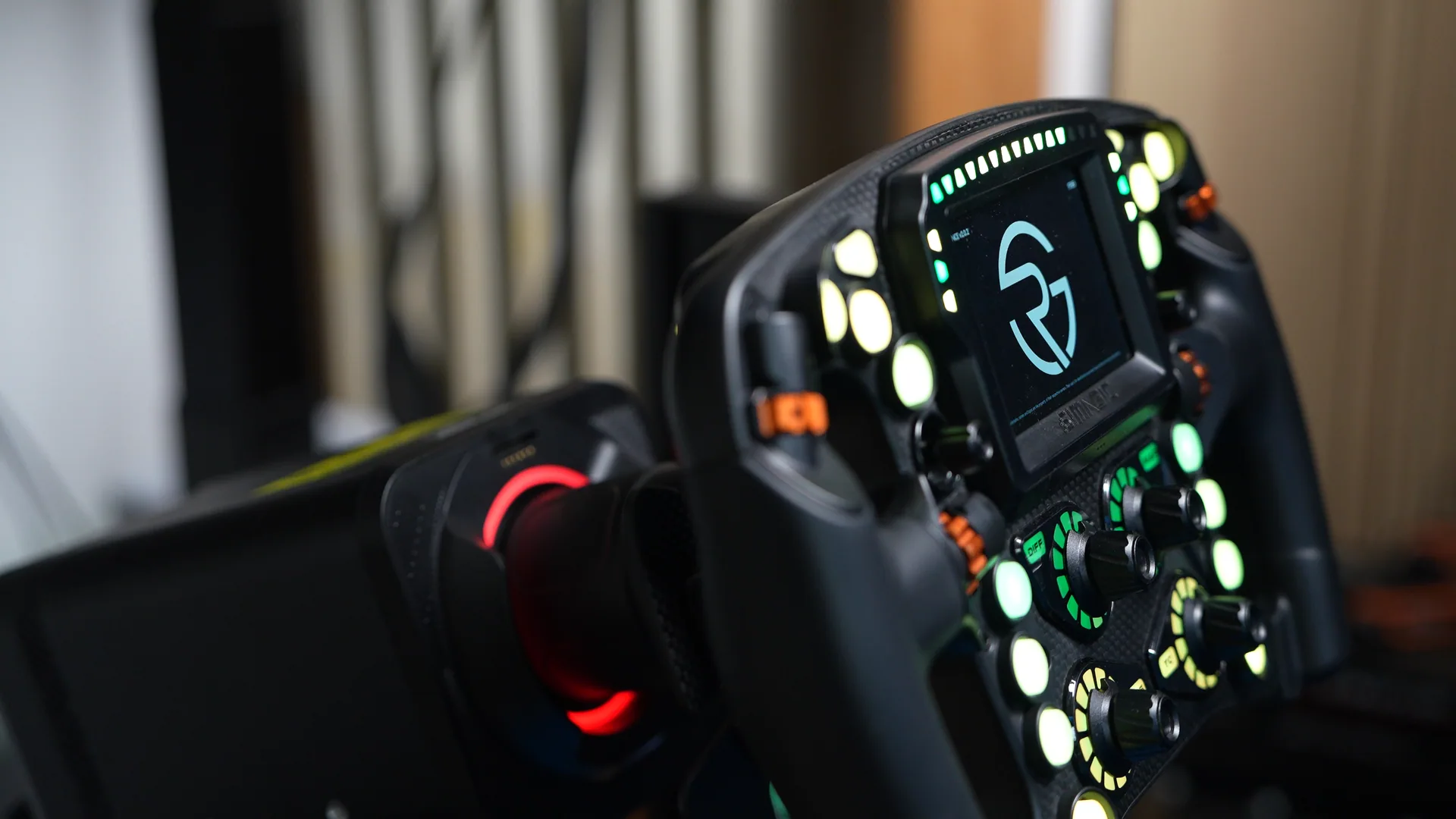 Le volant en place sur le rig, LEDs allumées