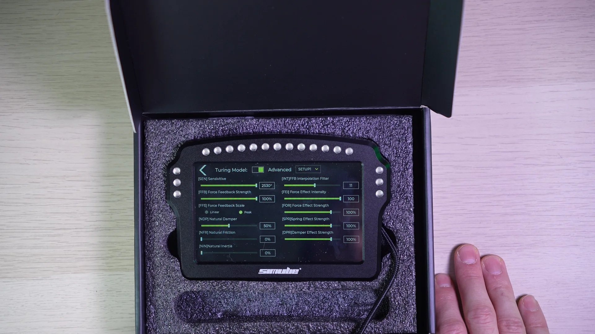 La page Fanatec du DDU500 : angle, force du force feedback, amortissement, friction, inertie et filtres