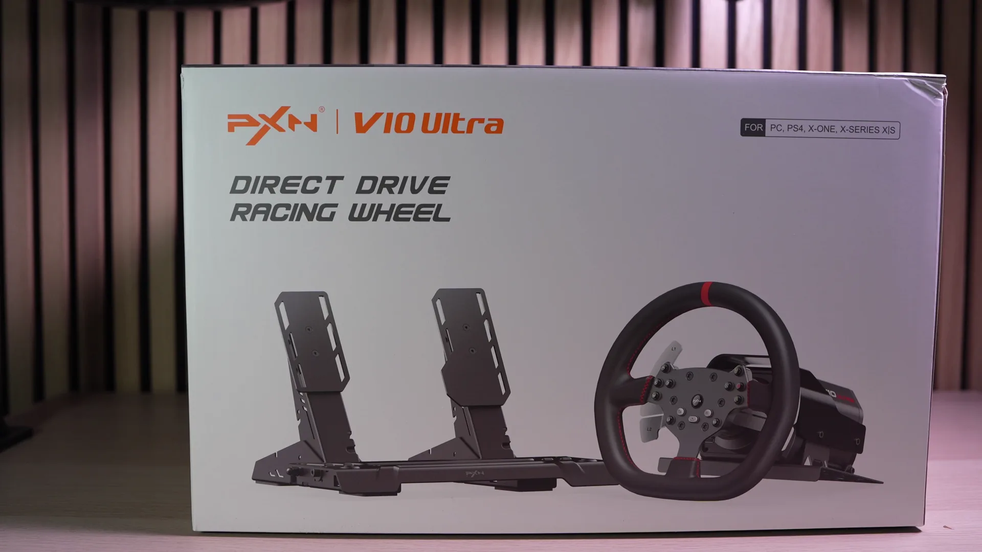 Un packaging soigné, tout bien rangé et bien protégé. Regardez la pastille en haut à droite : PS4 et Xbox, mais pas de PS5.