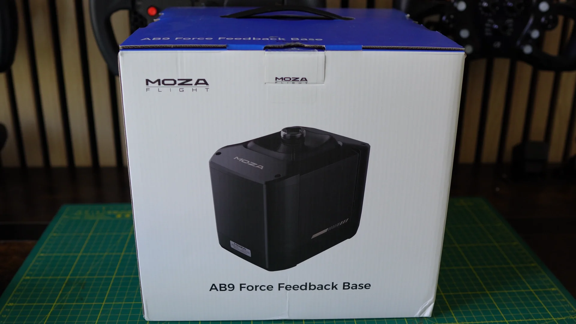 Le packaging de la MOZA AB9 Force Feedback Base