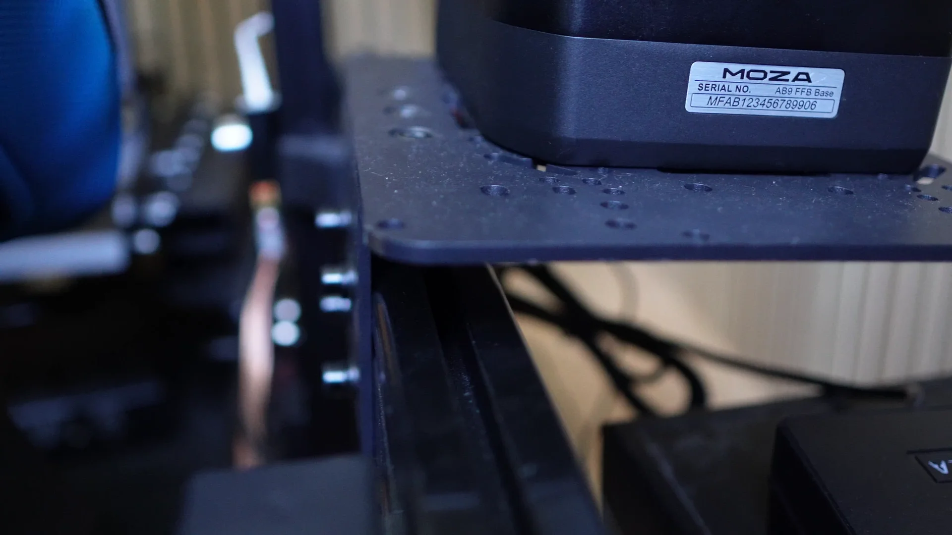 L'AB9 fixee sur le chassis, vue rapprochee