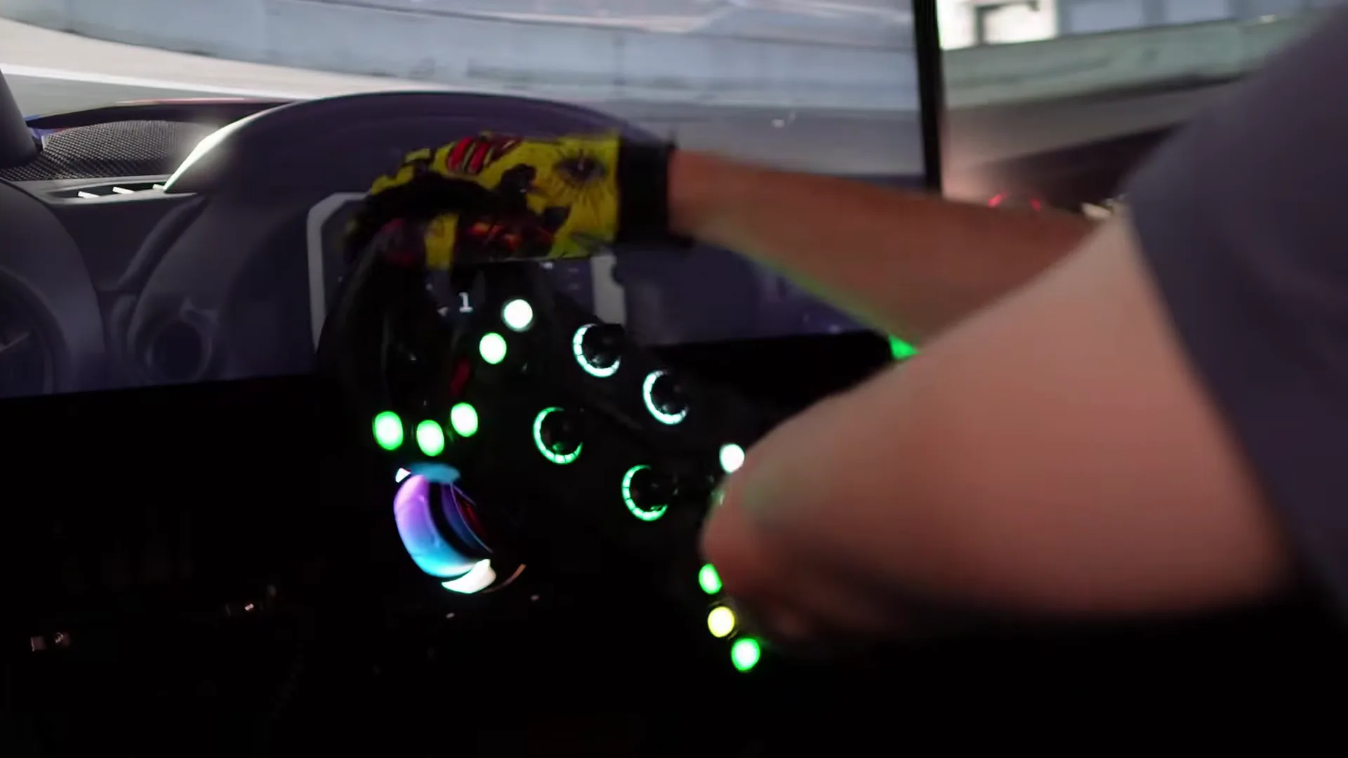 En roulage, il est bien là, sous le moyeu. Mais dans les faits, je ne le regarde pas du tout : ça fait gadget.
