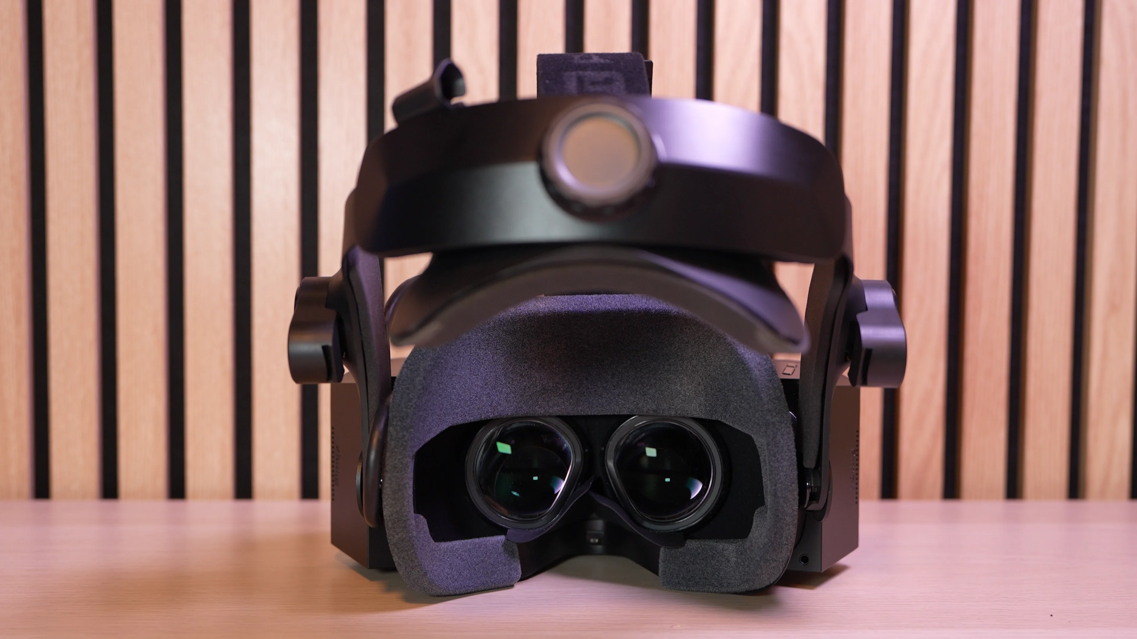 Vue intérieure des lentilles du Crystal Light