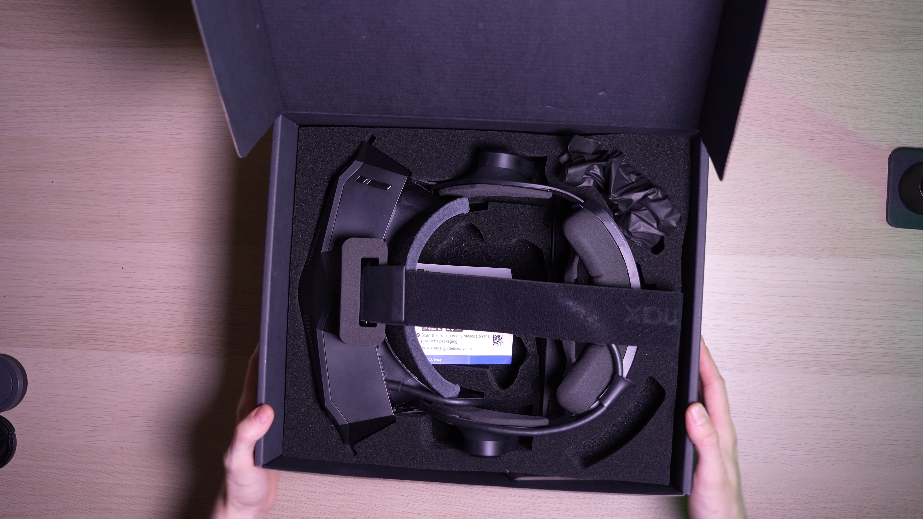 Ouverture de la boîte Pimax Crystal Light