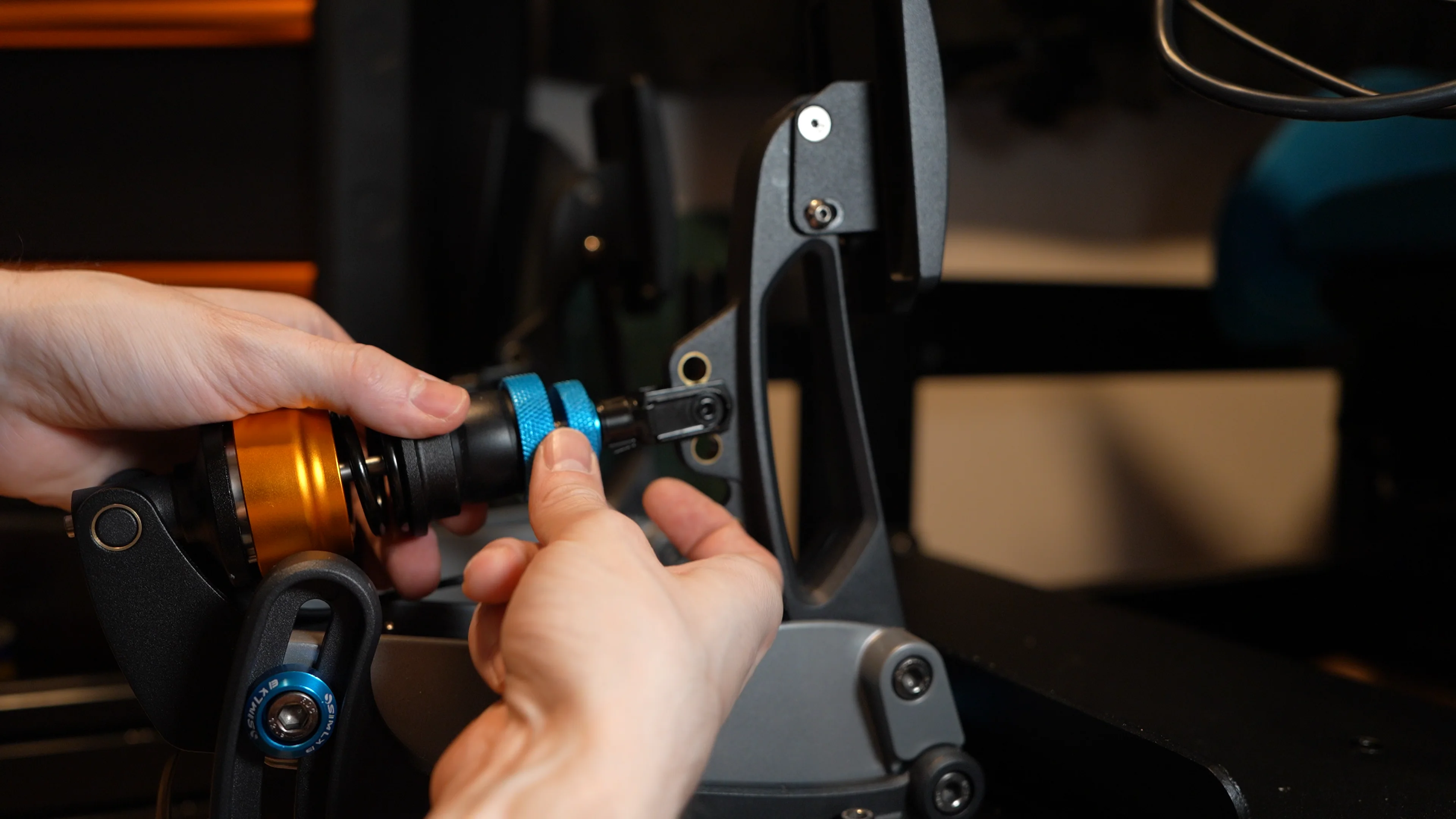 Réglage de la bague bleue de précharge à la main