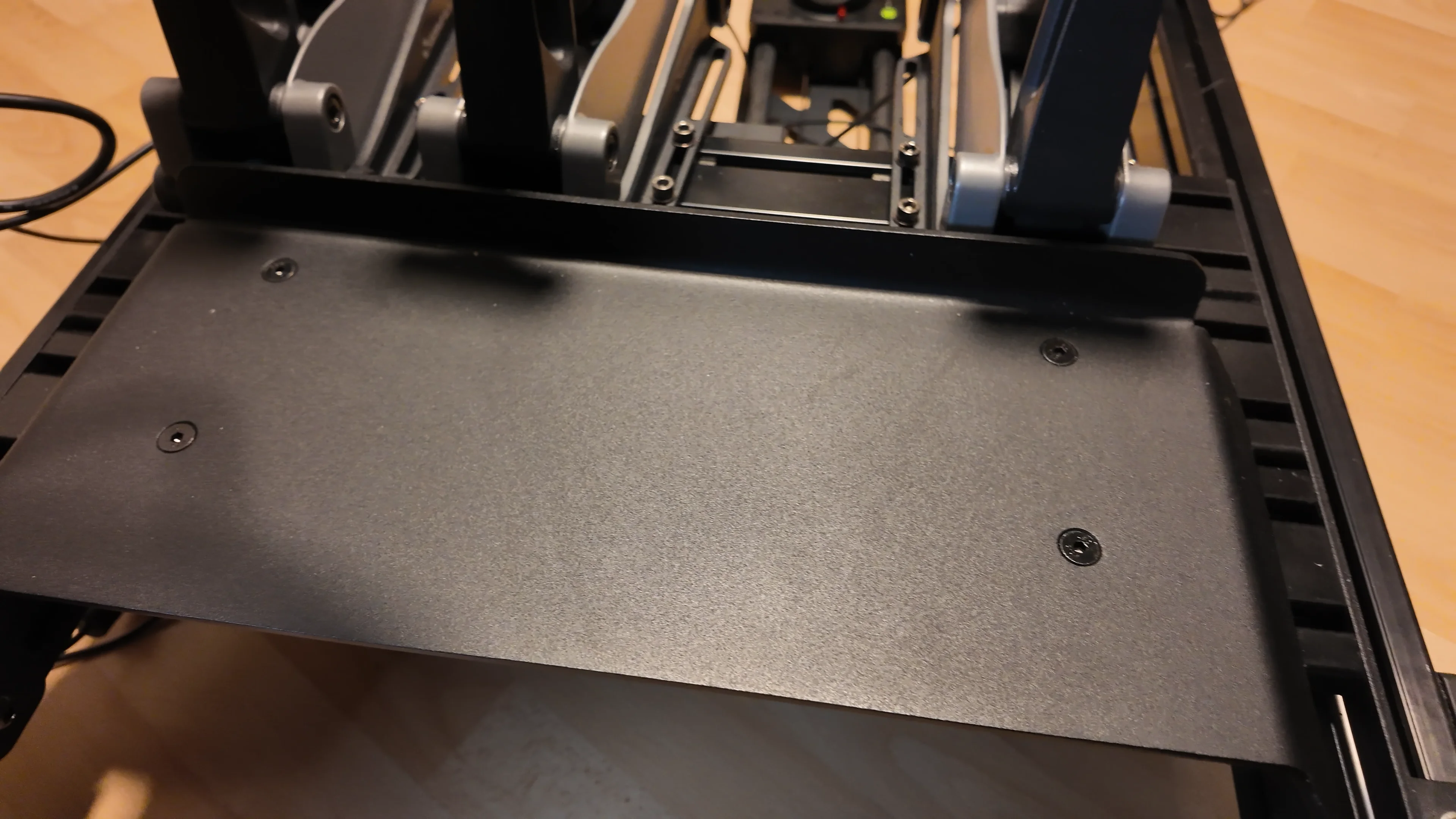 Repose-talon SimLab XP1 monté sur le châssis